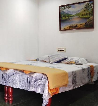 טקאדי Floral Homestay מראה חיצוני תמונה